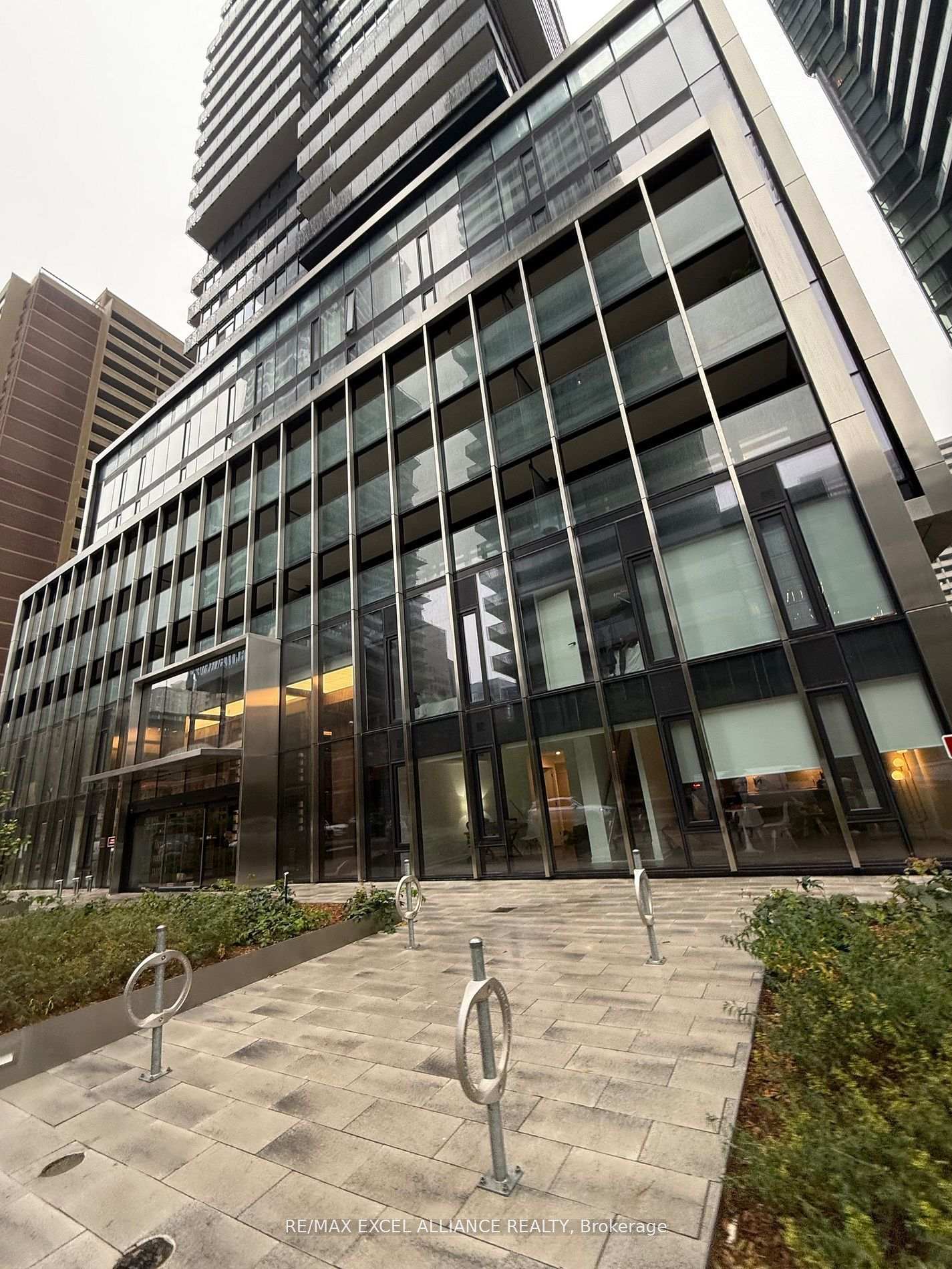 55-charles-street-e-toronto-ontario-c12526948