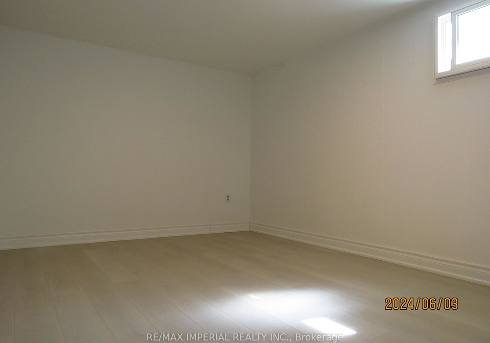 47-kemp-sell-crescent-north-york-ontario-c12527194