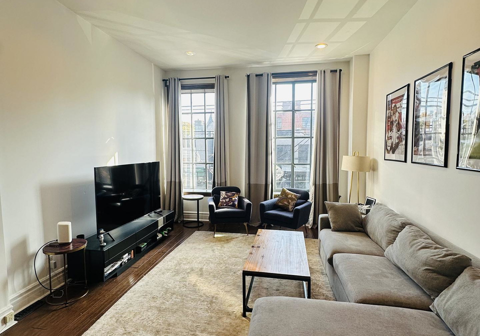 666-queen-street-w-toronto-ontario-c12527576