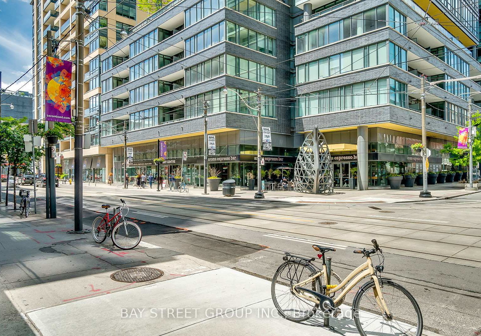 8-charlotte-street-toronto-ontario-c12528032