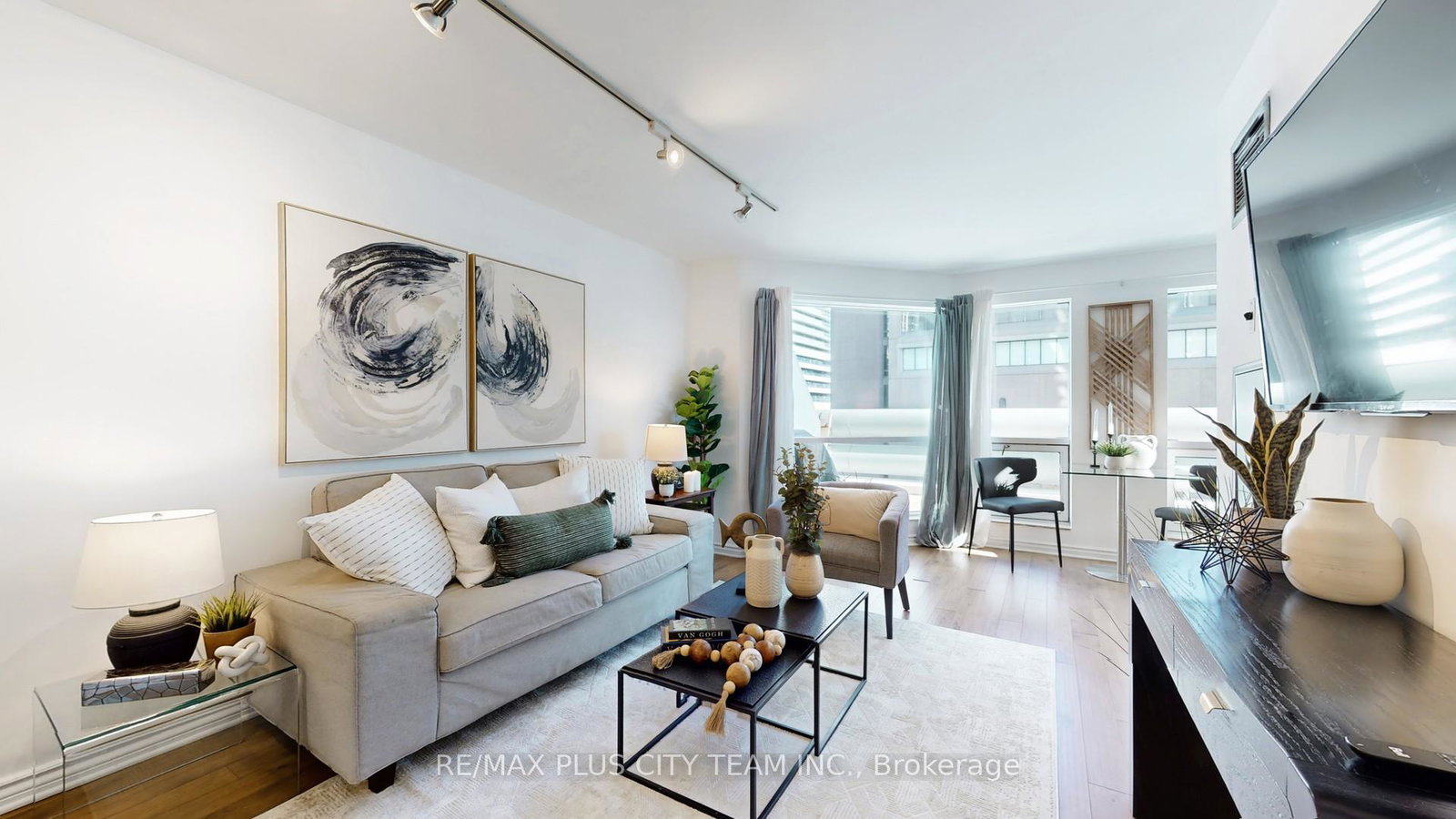 10-yonge-street-toronto-ontario-c12528080