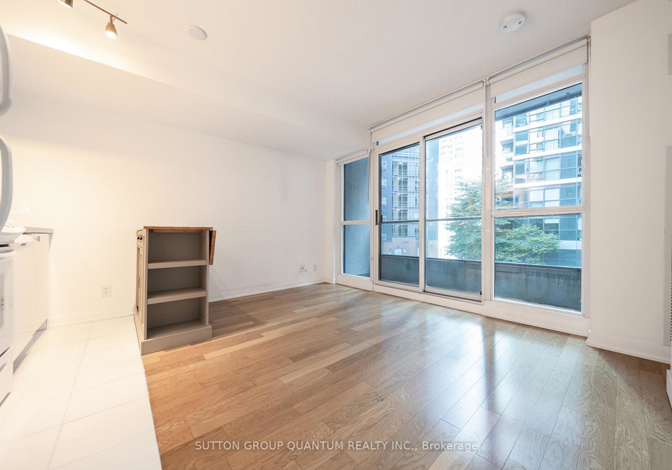 600-fleet-street-toronto-ontario-c12528306