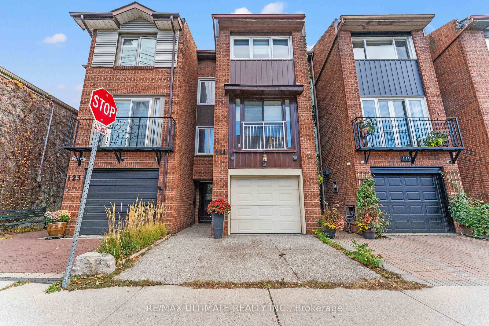 121-tecumseth-street-e-toronto-ontario-c12528308