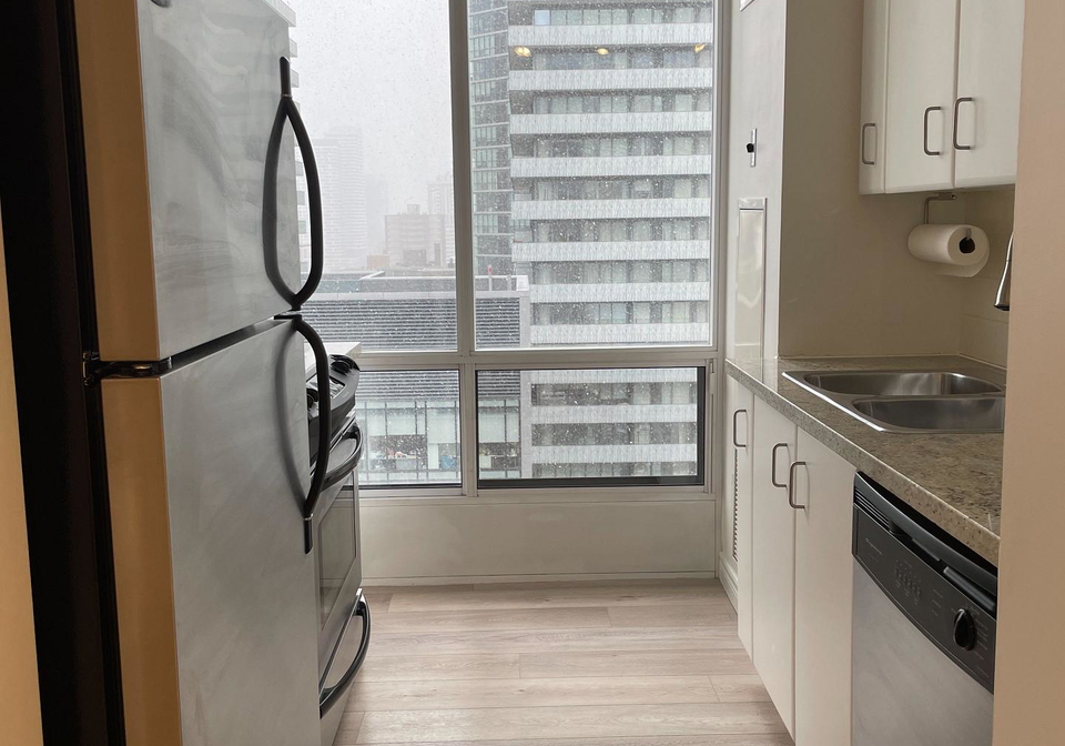 85-bloor-street-e-toronto-ontario-c12528614