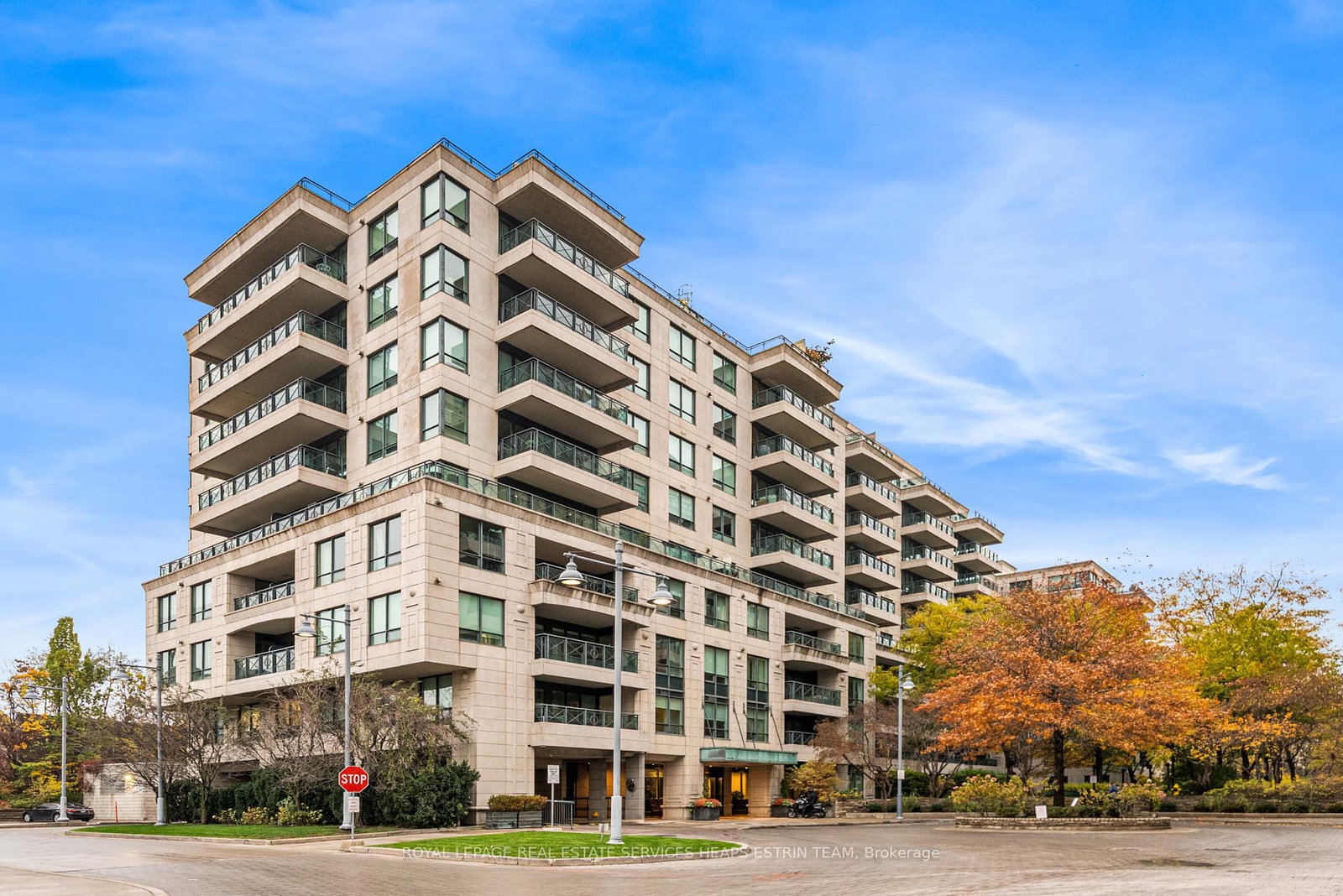 20-scrivener-square-toronto-ontario-c12528658