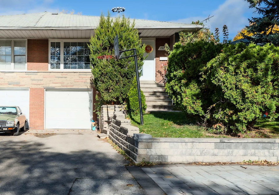188-upper-canada-drive-north-york-ontario-c12528752
