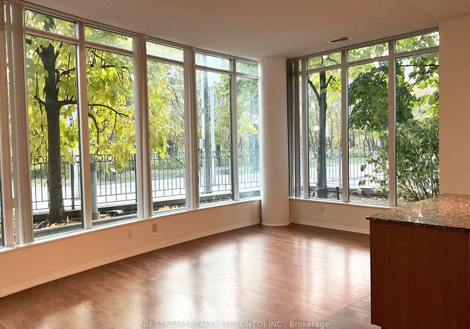 215-fort-york-boulevard-toronto-ontario-c12528804