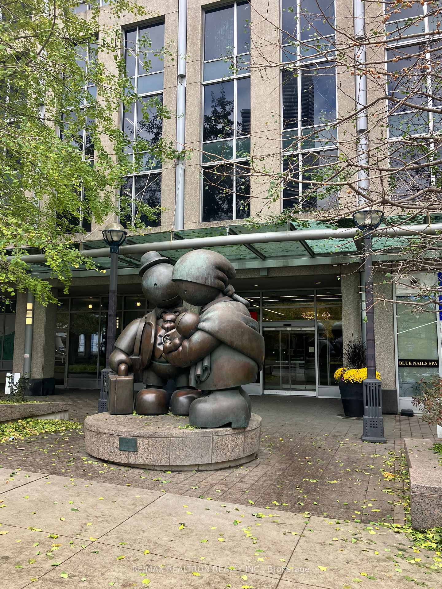 18-yonge-street-toronto-ontario-c12529398
