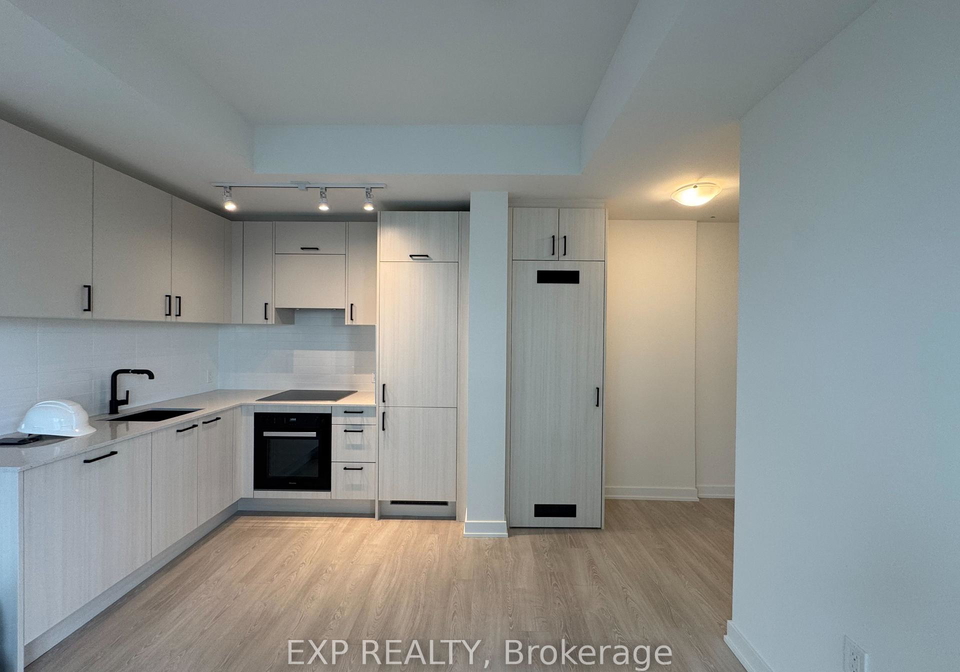 1-quarrington-lane-north-york-ontario-c12529590