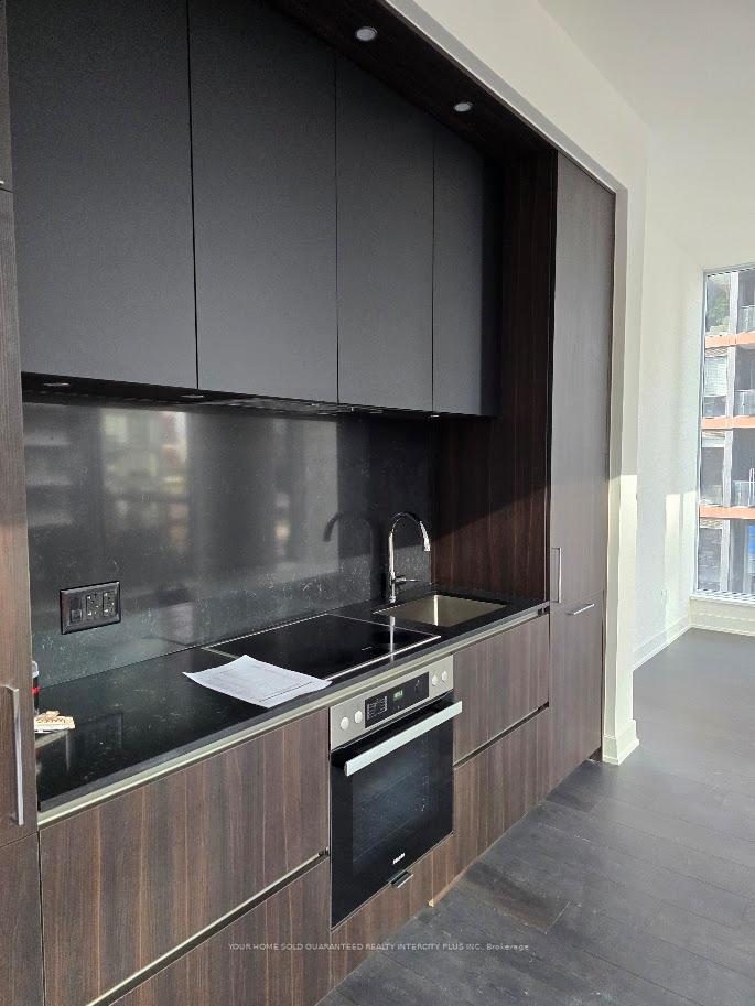 35-mercer-street-w-toronto-ontario-c12529834