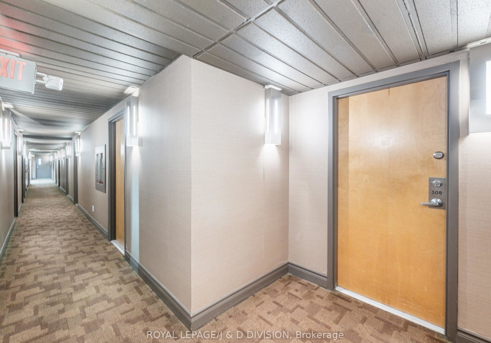 77-lombard-street-toronto-ontario-c12530088