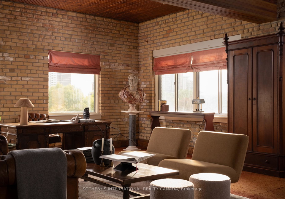 18-gloucester-lane-toronto-ontario-c12530256
