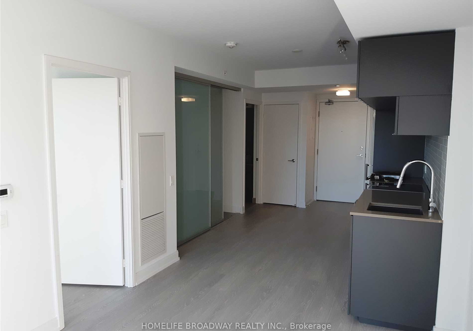 181-dundas-street-e-toronto-ontario-c12530302