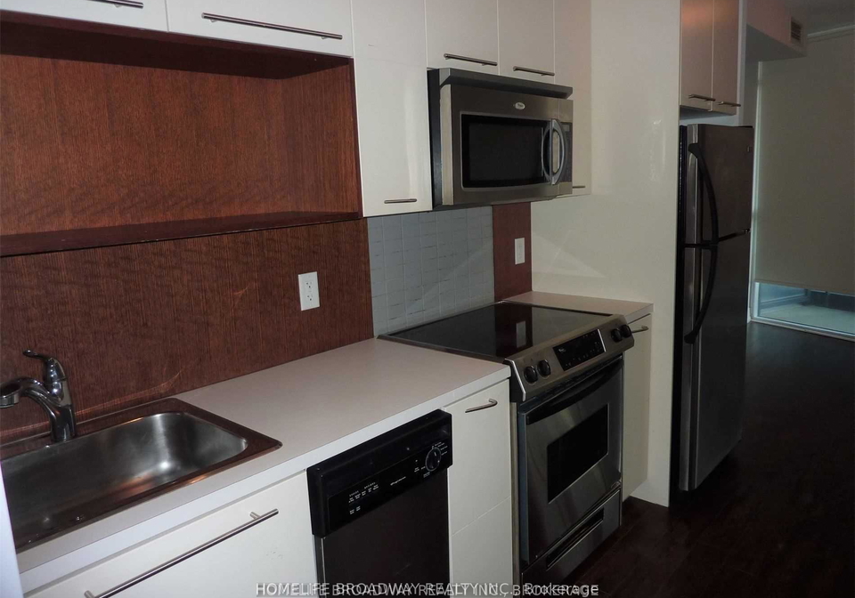 21-carlton-street-toronto-ontario-c12531048