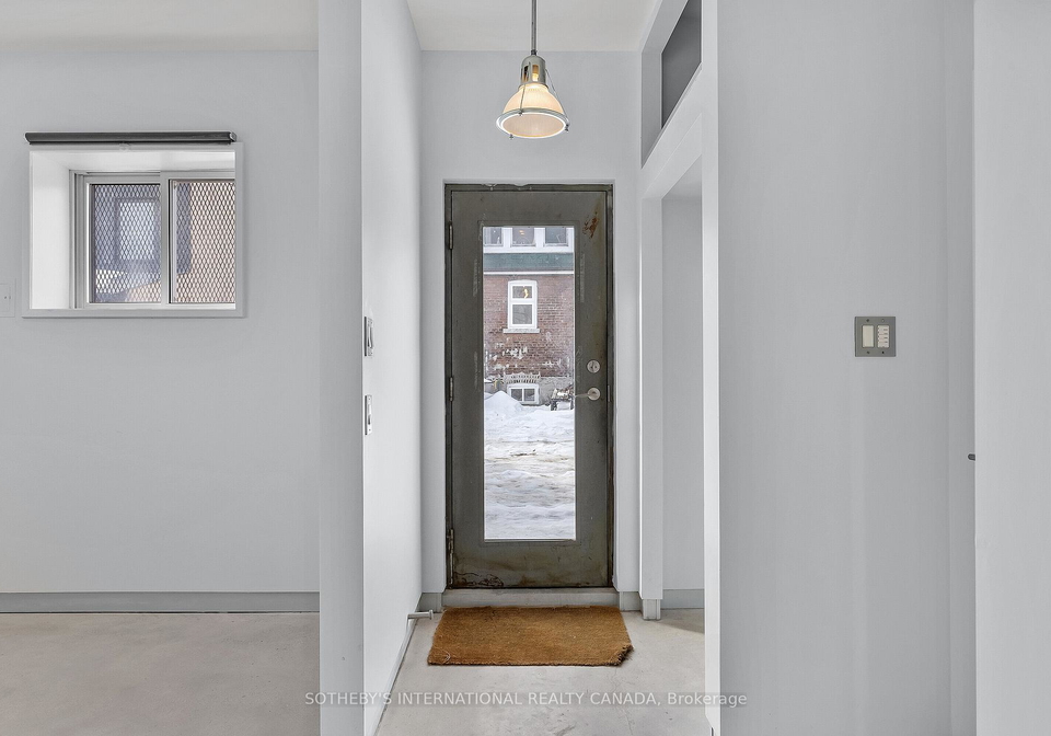 301-euclid-avenue-toronto-ontario-c12531112