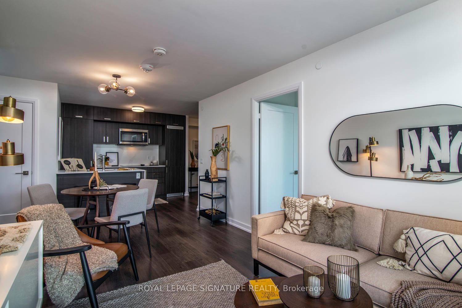 18-erskine-avenue-toronto-ontario-c12531254