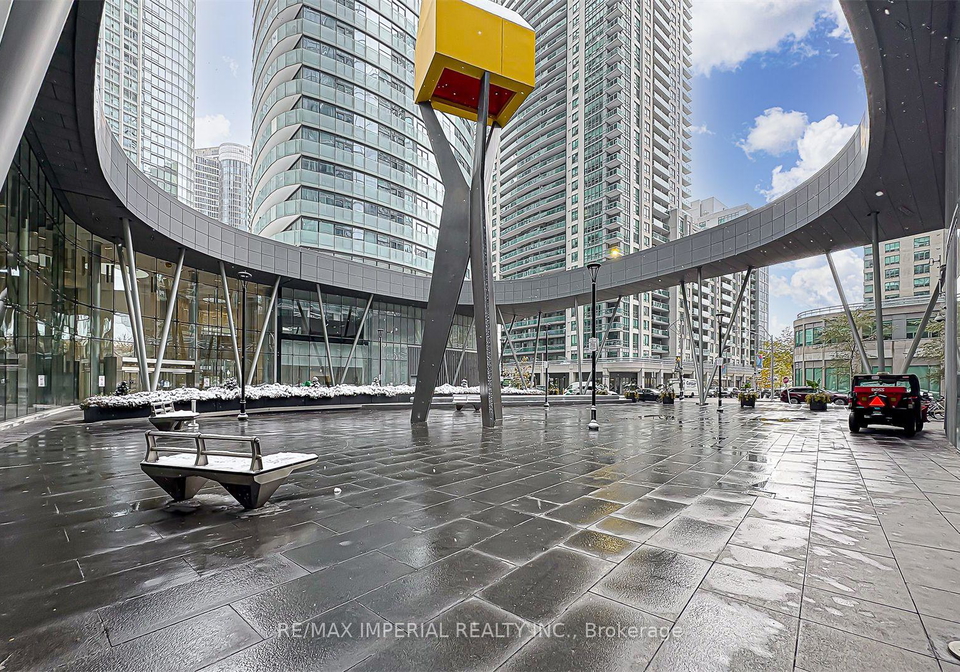 14-york-street-toronto-ontario-c12531642