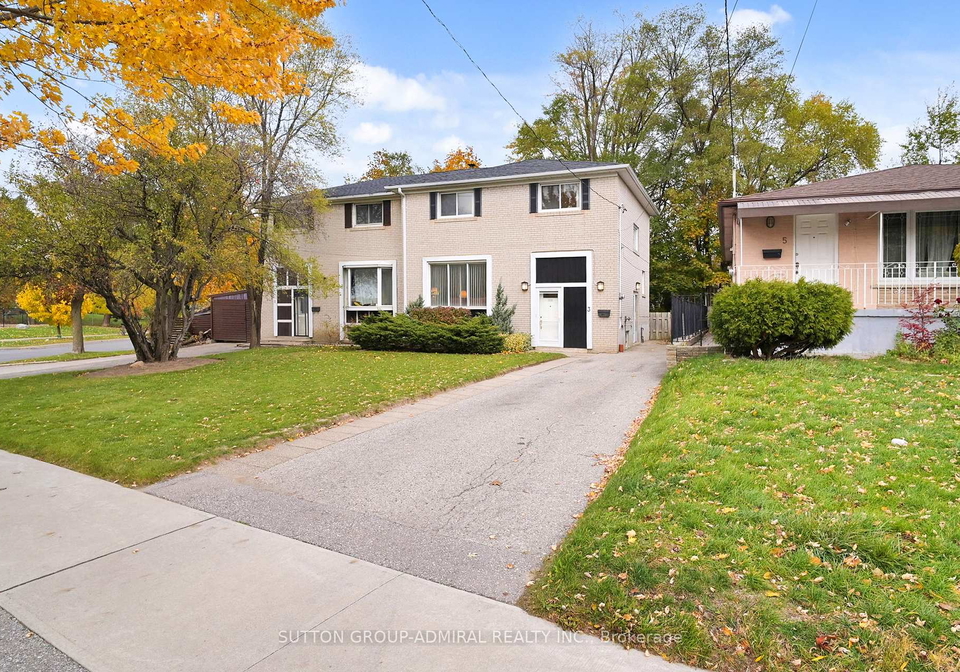 3-regatta-crescent-toronto-ontario-c12531650