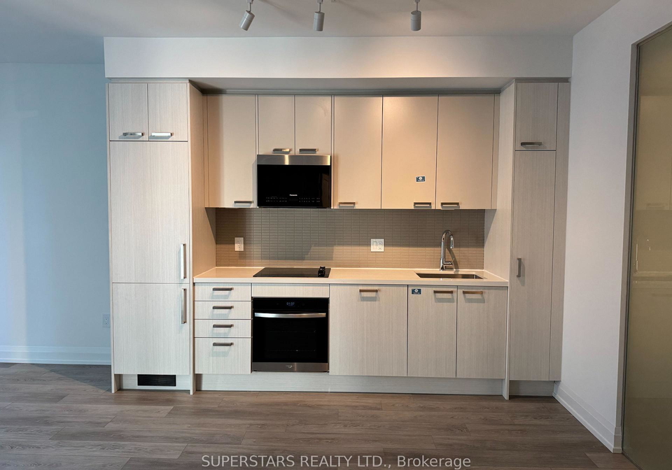 20-soudan-avenue-toronto-ontario-c12531728
