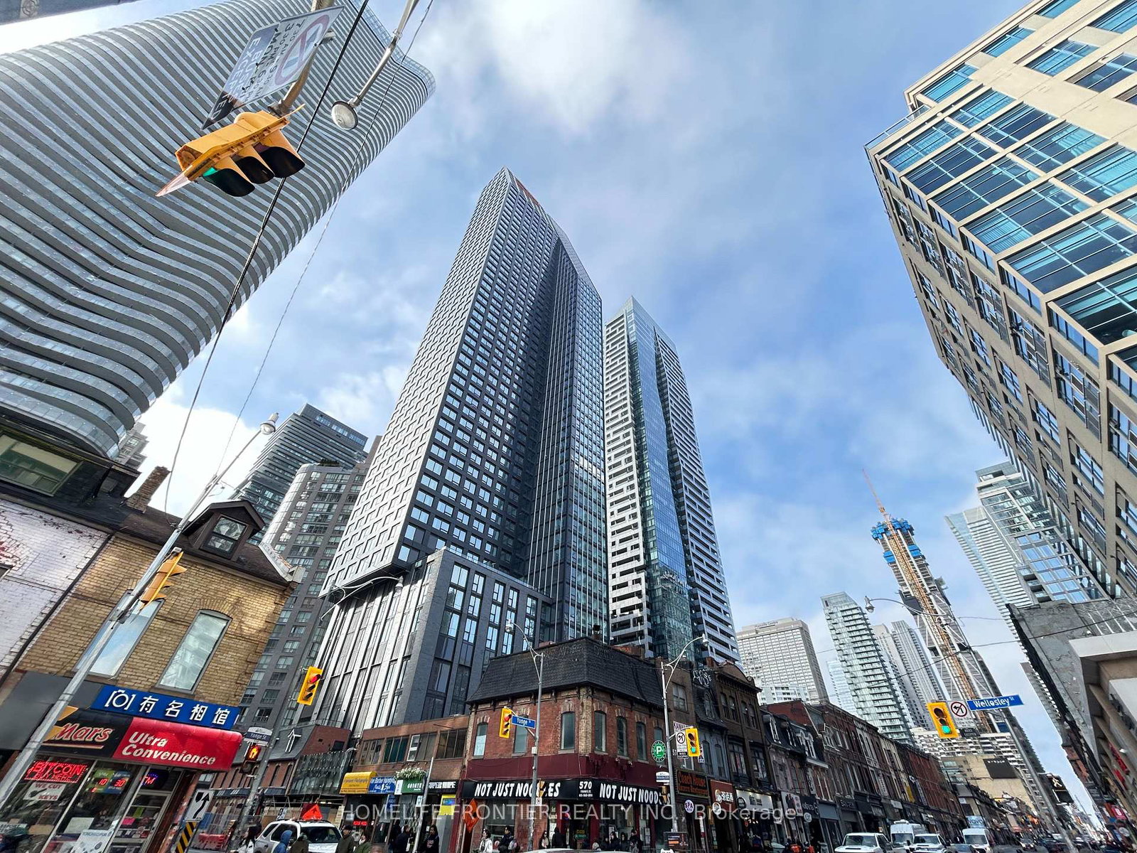 8-wellesley-street-w-toronto-ontario-c12531826