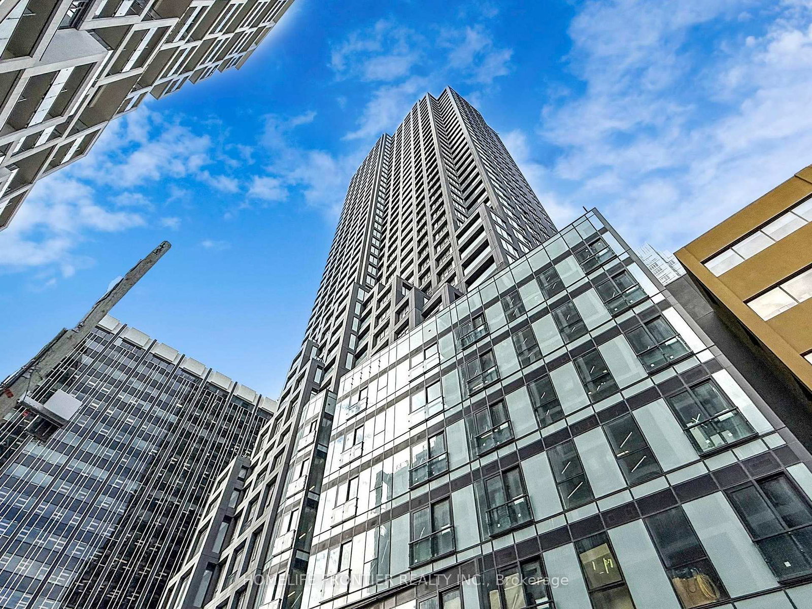 20-soudan-avenue-toronto-ontario-c12532128