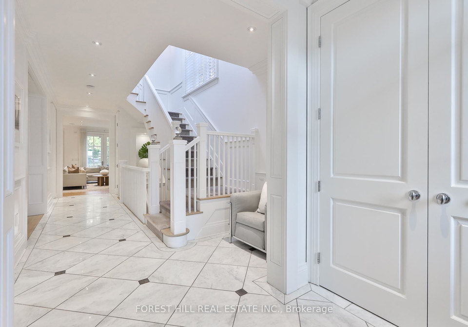 6-esgore-drive-toronto-ontario-c12532226