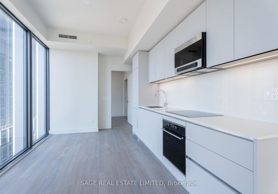 8-cumberland-street-toronto-ontario-c12532388