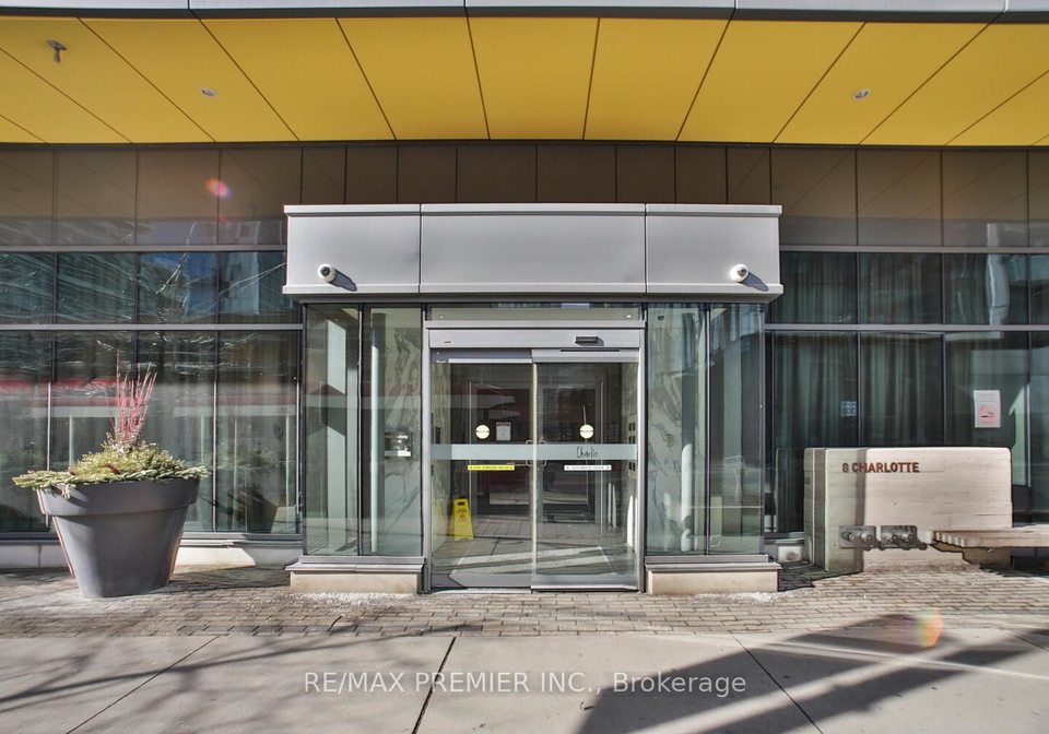8-charlotte-street-toronto-ontario-c12532576