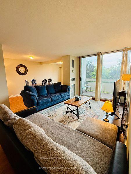 20-edgecliff-golfway-east-york-ontario-c12532972