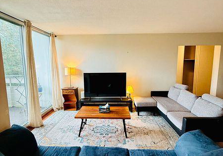 20-edgecliff-golfway-east-york-ontario-c12532972