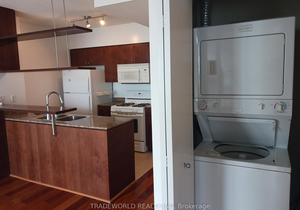 35-mariner-terrace-toronto-ontario-c12533374