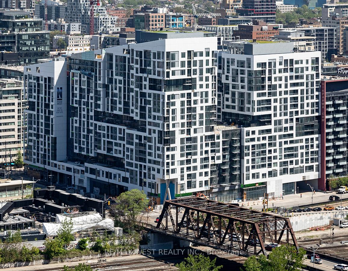 27-bathurst-street-toronto-ontario-c12533670