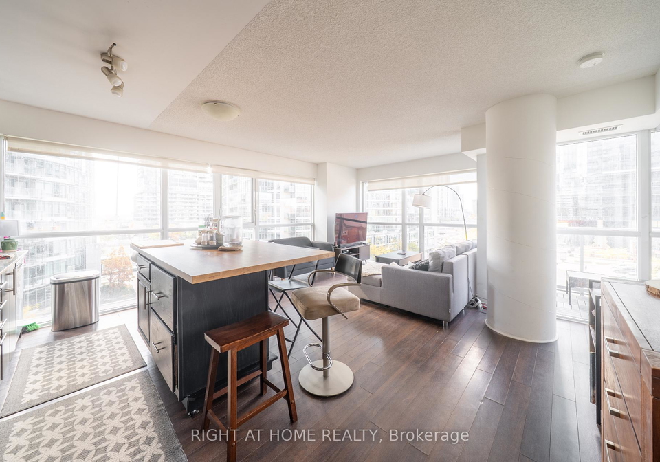 352-front-street-w-toronto-ontario-c12533984