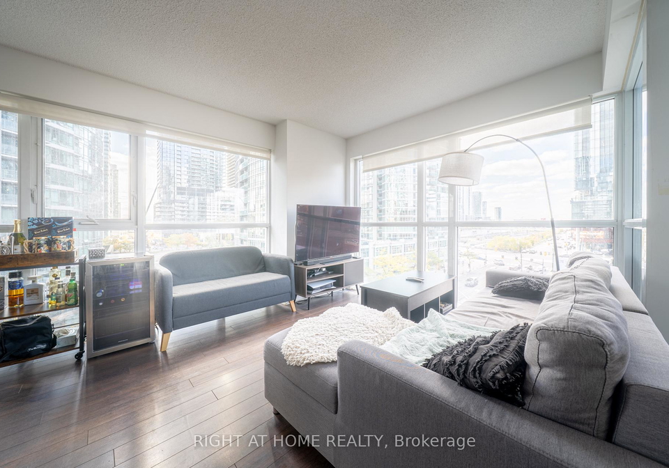 352-front-street-w-toronto-ontario-c12533984