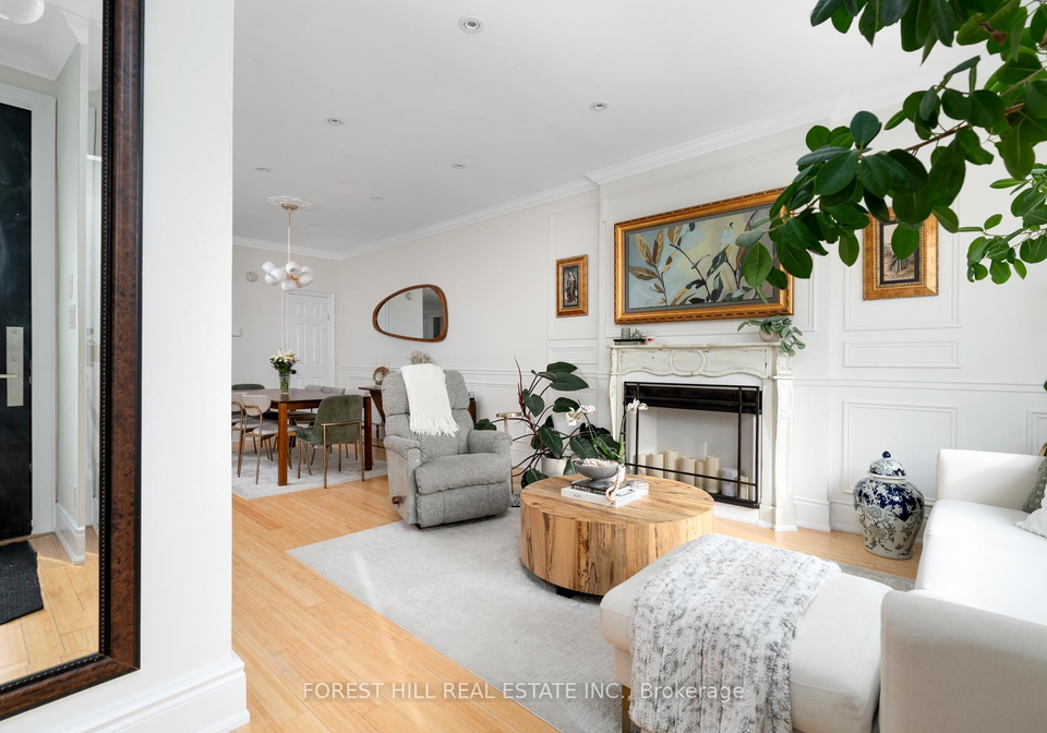 698-adelaide-street-toronto-ontario-c12534242