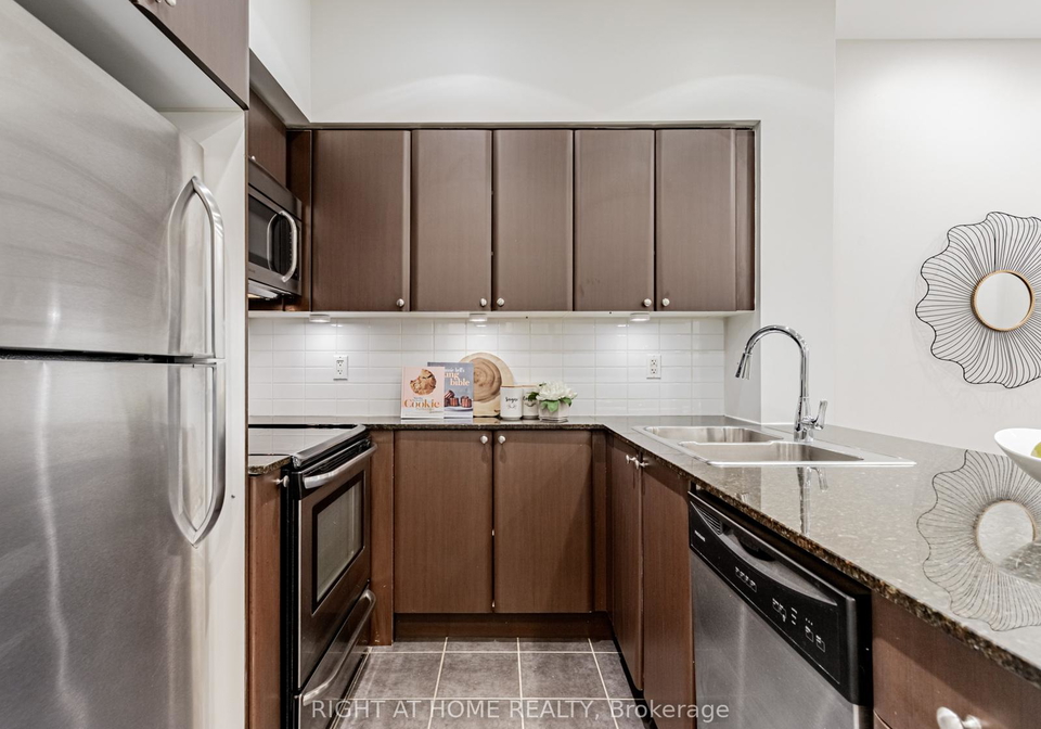 525-wilson-avenue-toronto-ontario-c12534340