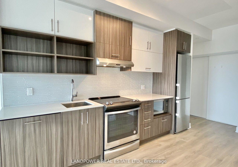 128-fairview-mall-drive-north-york-ontario-c12534500