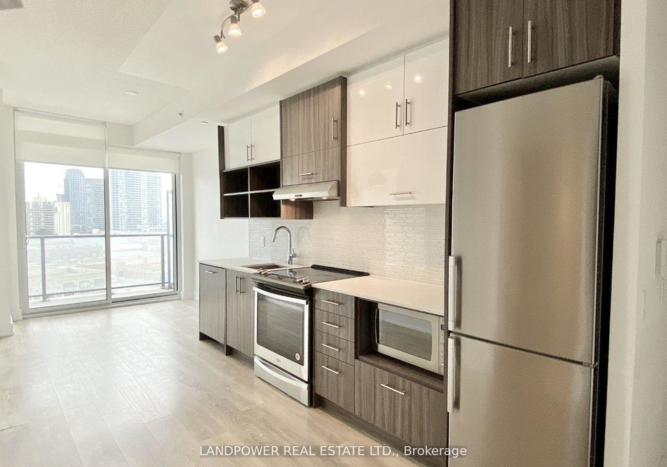 128-fairview-mall-drive-north-york-ontario-c12534500