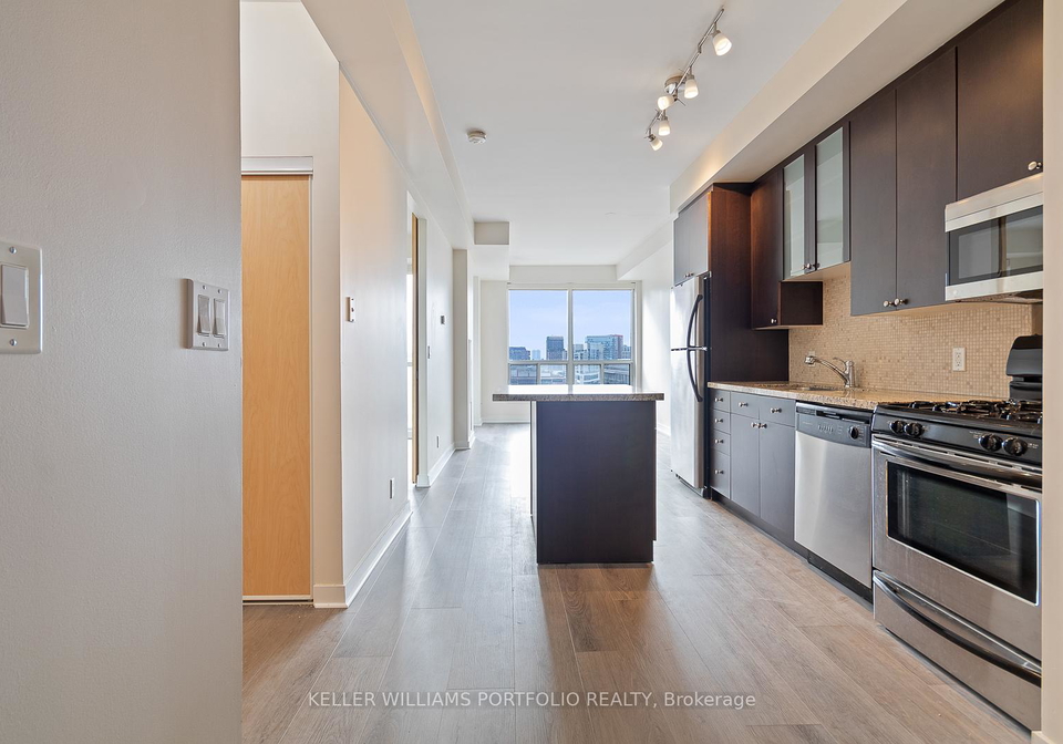 1-shaw-street-toronto-ontario-c12534726