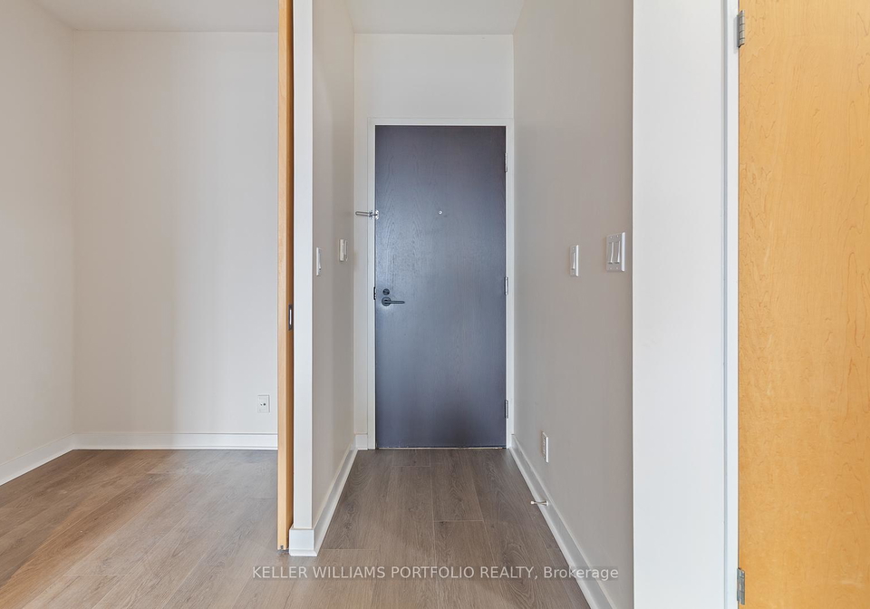 1-shaw-street-toronto-ontario-c12534726