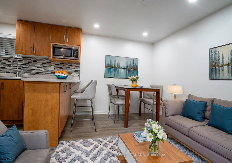 227-beverley-street-toronto-ontario-c12535046