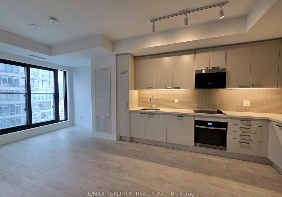 20-soudan-avenue-toronto-ontario-c12535314