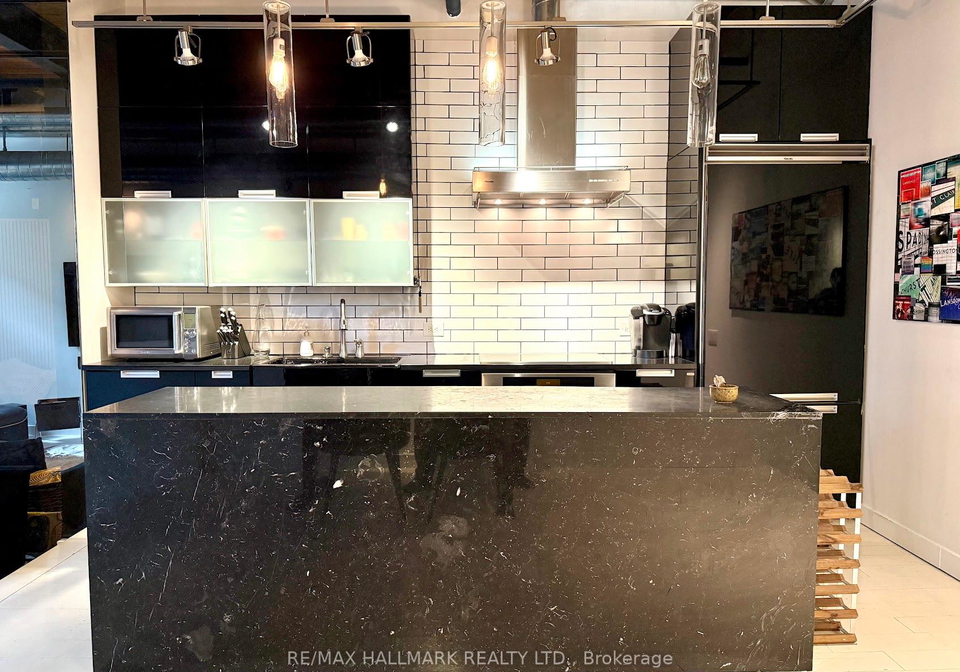 43-hanna-avenue-toronto-ontario-c12535538