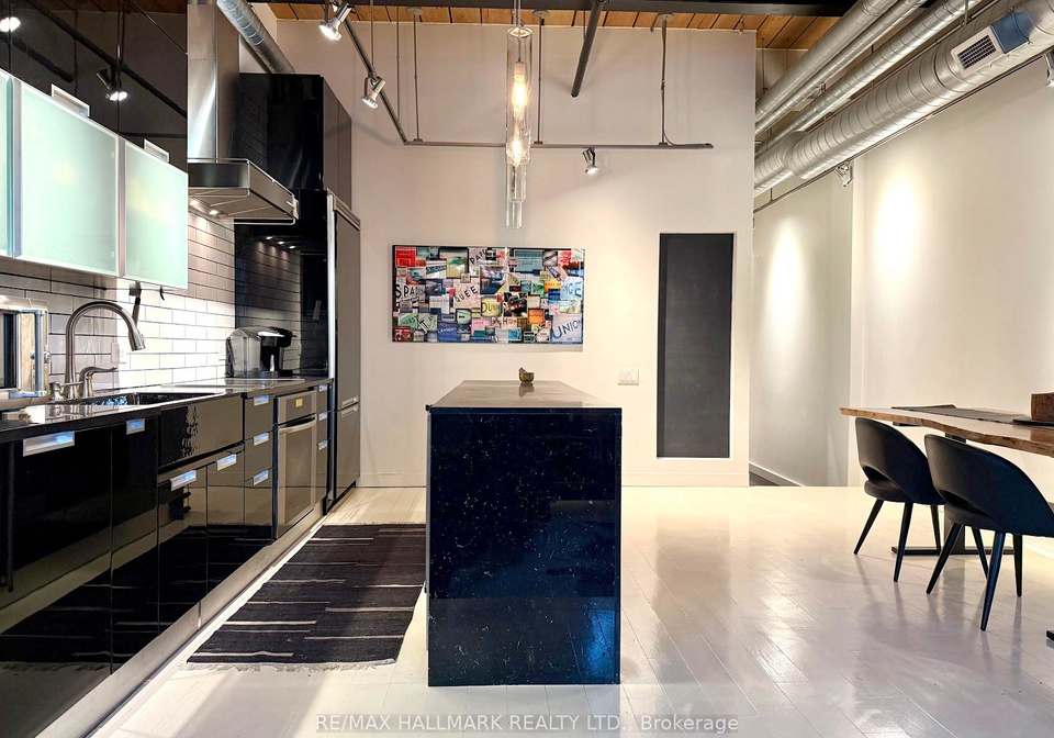 43-hanna-avenue-toronto-ontario-c12535538