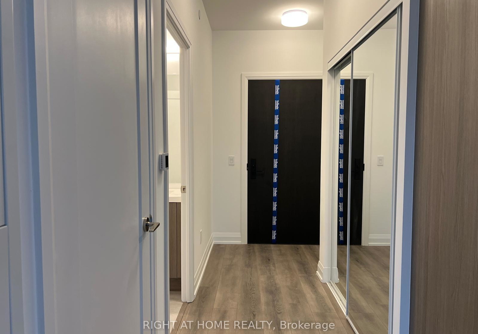 20-soudan-avenue-toronto-ontario-c12535546