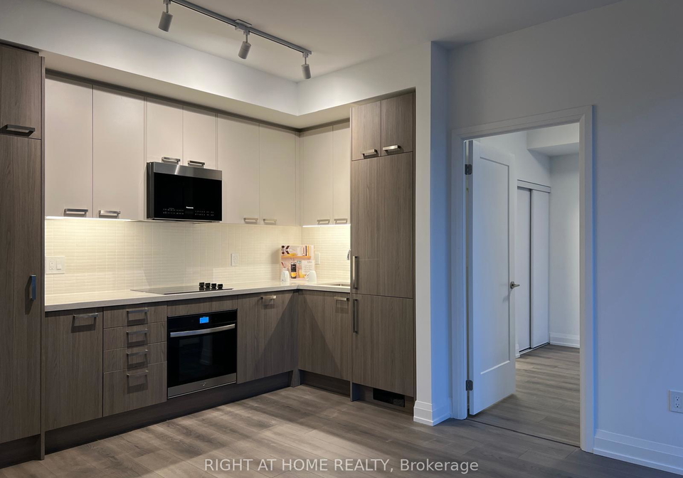 20-soudan-avenue-toronto-ontario-c12535546