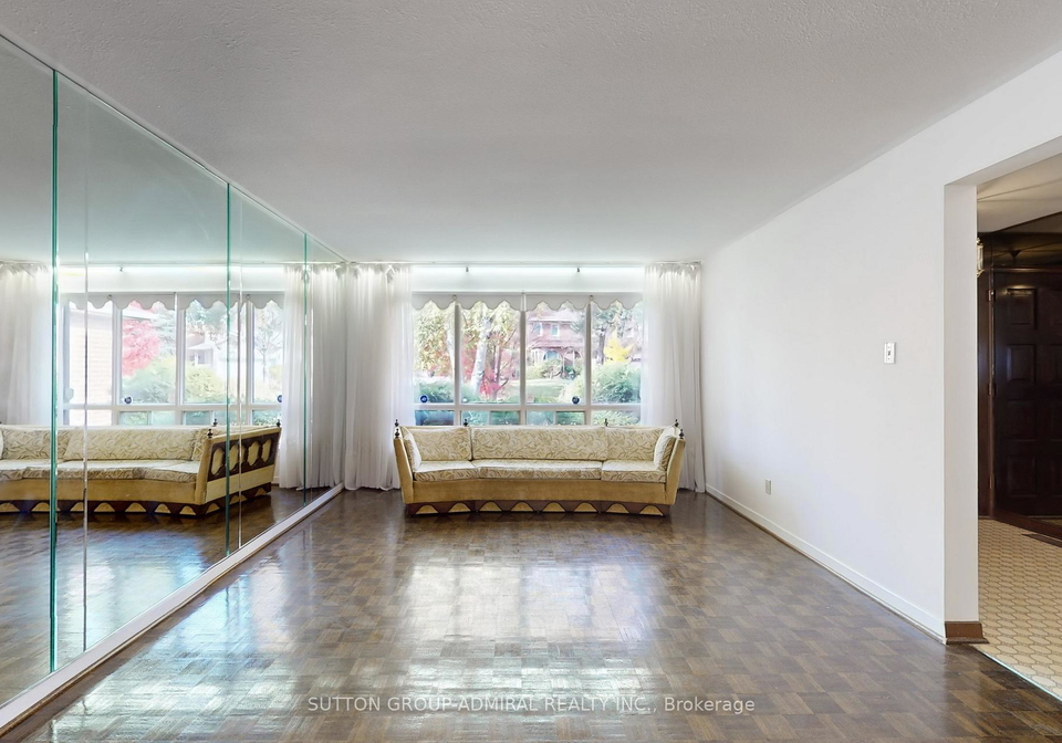 35-nevada-avenue-north-york-ontario-c12535586
