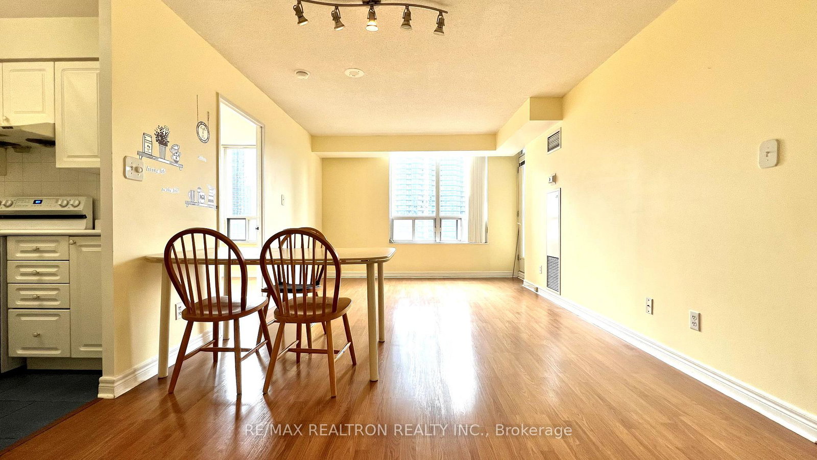 28-empress-avenue-north-york-ontario-c12536554