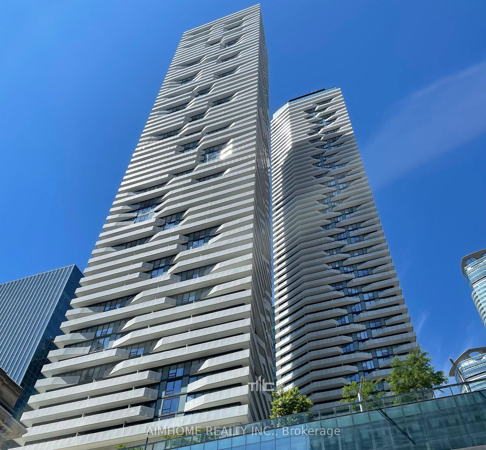 88-harbour-street-toronto-ontario-c12536582