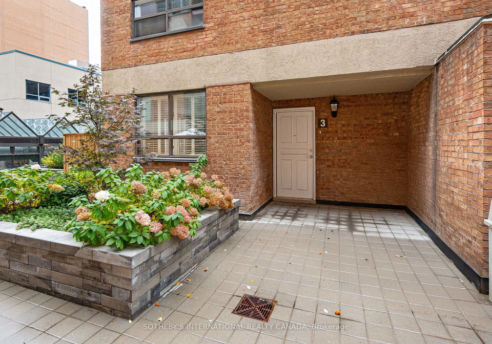 89-mccaul-street-toronto-ontario-c12536676